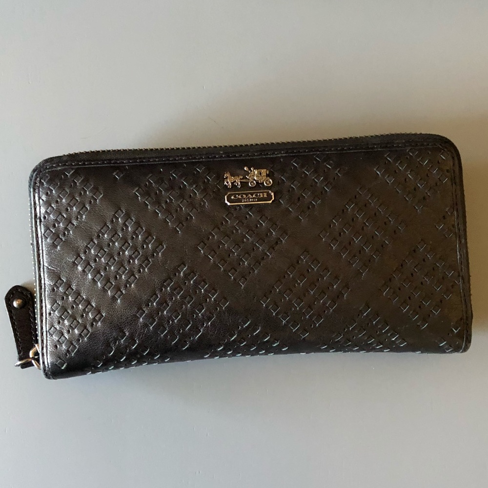 Gorgeous Black Coach Wallet